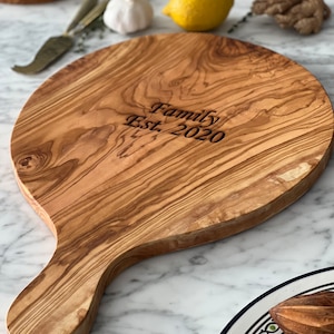 Large Pizza Board | personalized Pizza Peel | Round Board | Charcuterie board | Pizza Paddle wedding gift | gift for him | gift for her