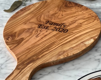 Tabla de pizza grande / Pizza Peel personalizada / Tabla redonda / Tabla de charcutería / Regalo de boda Pizza Paddle / regalo para él / regalo para ella
