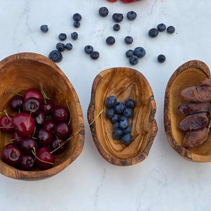 Personalized set of Bowl , basket for fruit  , wooden bowl , wooden basket , presentation basket , gift for him , gift for her, wedding gift