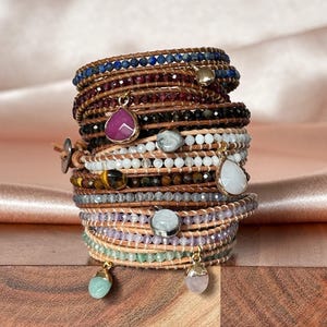 Bracelet Entrelacé Perles Métalliques