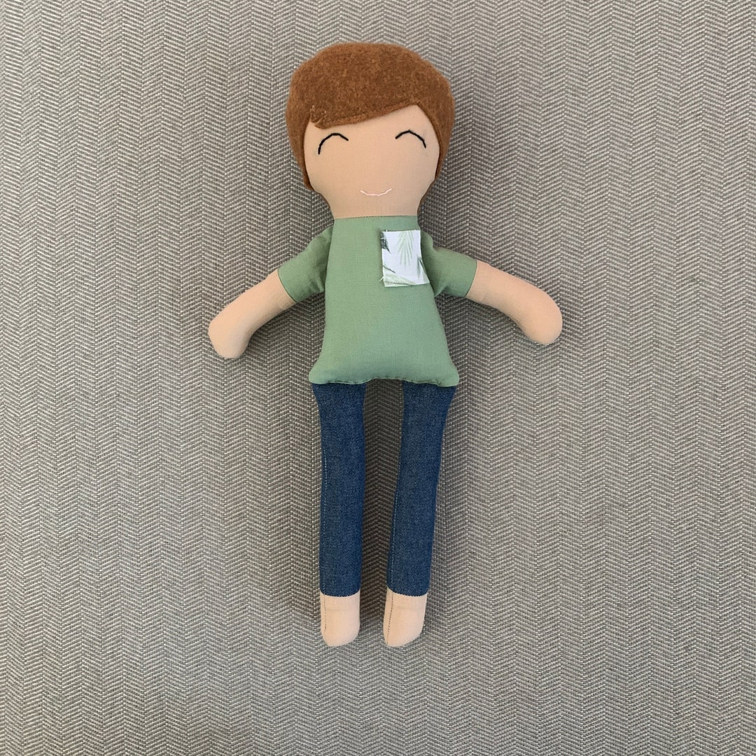 手作りの茶色の肌の男の子人形、柔らかい布人形、記念品 - Etsy 日本