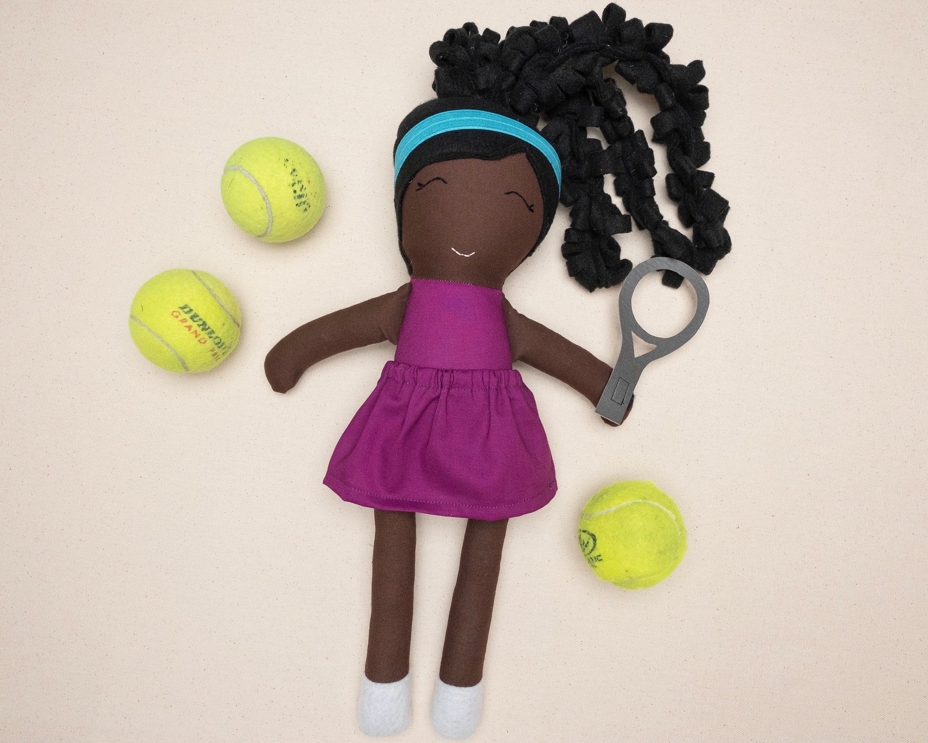 serena williams sex doll Tennis legend Serena Williams is officially getting the Barbie treatment.  🎾✨ The 23-time Grand Slam champion has unveiled a new doll modeled after  her as part of Barbie's “Dream Team,” a lineup main image 1
