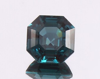 Pierre Tourmaline Verte Naturelle 4 Carats AAA+ - Coupe Ovale, Certifiée, Impeccable