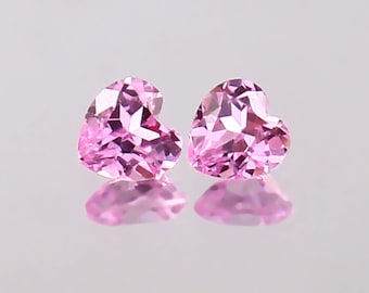 AAA Madagascar morganiet hart edelsteen paar | Roze sieradensteen van 4 x 4 mm