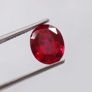Rubino ovale sciolto del Mozambico, rosso sangue, AAA, impeccabile, di alta qualità, da 9x7 mm a 16x14 mm, ideale per anelli e gioielli pregiati.