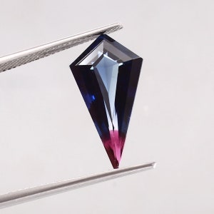 AAA Flawless Ceylon Bi-Color Sapphire Loose Fancy Kite Gemstone Cut / Fine Rare Quality Sapphire Ring & High Jewelry Making Gemstone 5.75 CT