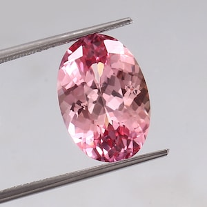 10.45 Ct Peach Bi-Color Padparadscha Sapphire: Oval Ceylon Gemstone