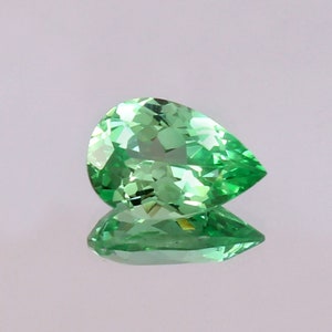 AAA 10x7 MM Flawless Ceylon Green Sapphire Loose Pear Gemstone Cut, Excellent Fine Quality Sapphire Ring & High Jewelry Making Gemstone