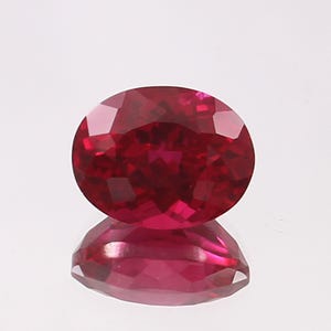 Rubin z Mozambiku w kolorze gołębiej czerwieni AAA, owalny, luźny kamień szlachetny o wymiarach 12 x 10 mm