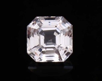 Zafiro blanco de Ceilán AAA: gema suelta de talla Asscher de 7 x 7 mm.