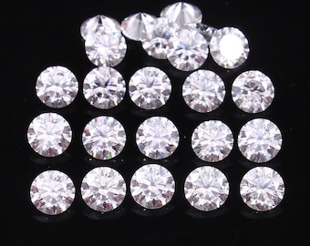 ホワイトDカラーオーバルカットモアッサナイト：VVS1ラボ作成宝石、6 x