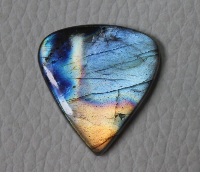 Beautiful Rare Multi Flashy Labradorite Cabochon Gemstone 30x28x5-mm,38 Carat,Heart Shape Labradorite Quality supplies Labradorite