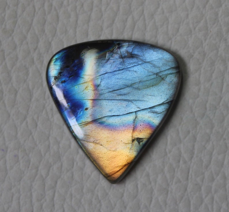 Beautiful Rare Multi Flashy Labradorite Cabochon Gemstone 30x28x5-mm,38 Carat,Heart Shape Labradorite Quality supplies Labradorite