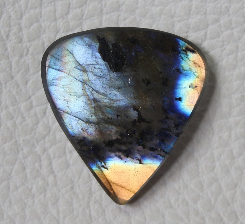 Beautiful Rare Multi Flashy Labradorite Cabochon Gemstone 30x28x5-mm,38 Carat,Heart Shape Labradorite Quality supplies Labradorite
