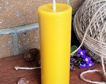 Large 100% Pure Beeswax Pillar Candle Hand Poured in UK Natural Pure Beeswax Handmade Unscented 15x4.5cm