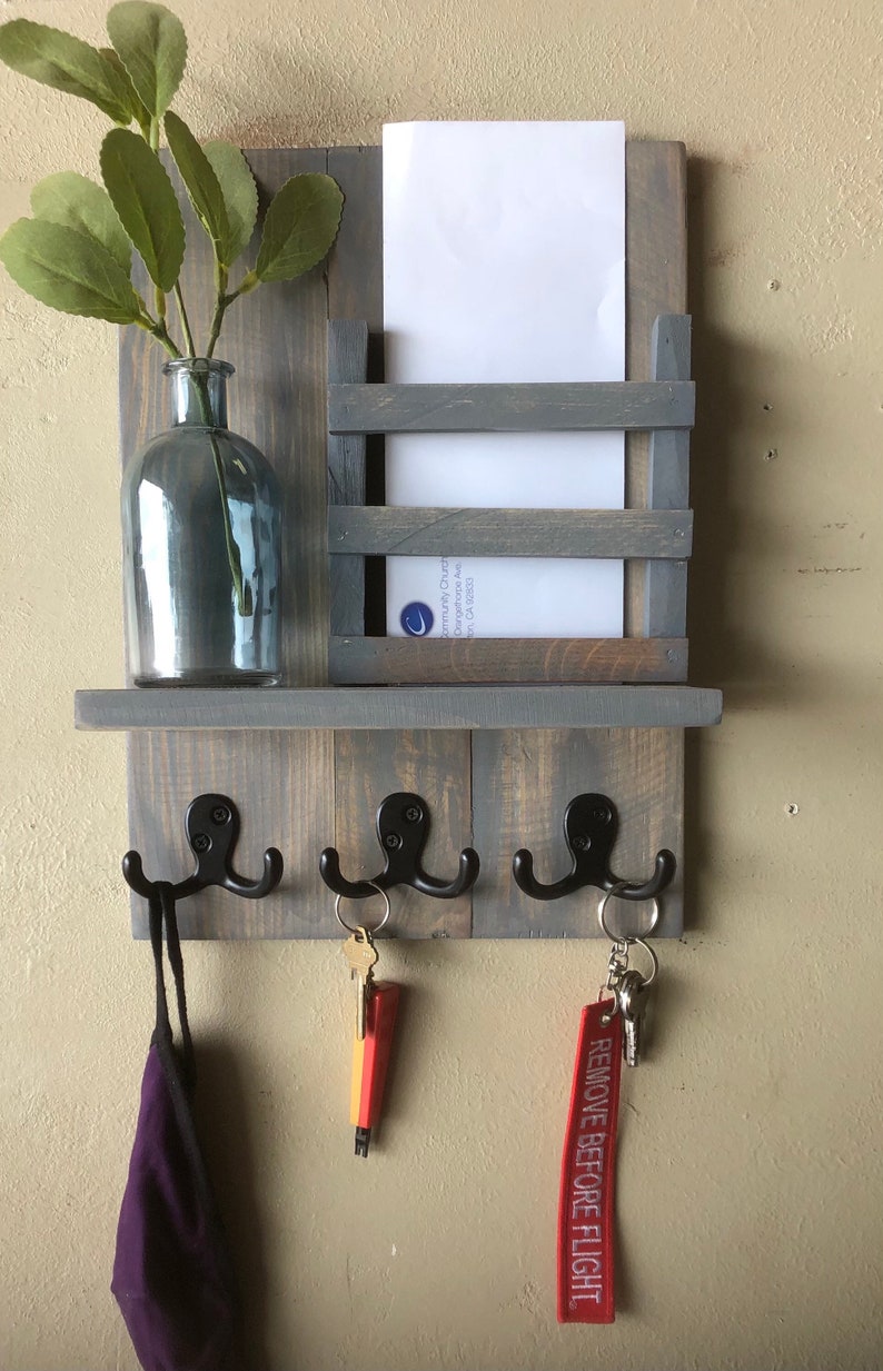 Letter and Key Holder Gray