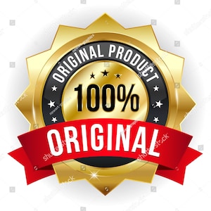 Op de afbeelding: Een goudkleurige badge met de tekst "ORIGINAL PRODUCT" in een zwarte ring en "100%" in het midden. Een rood lint met het woord "ORIGINAL" is over de onderkant gedrapeerd. De badge heeft een sterrenpatroon.