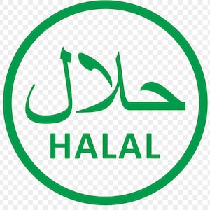 Op de afbeelding: Een groen Halal-symbool, een cirkelvormig embleem met Arabisch schrift en het Engelse woord "HALAL" in een vetgedrukte, schreefloze lettertype. Het ontwerp staat tegen een transparante achtergrond.