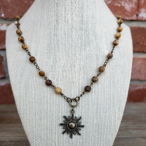 Collier à breloques soleil couleur bronze bohème et perles de 6 mm, collier de perles de style bohème en jaspe, bijoux hippie faits main