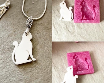 Silicone mold various animals Charm shape 2.5 cm height x 3 mm depth for resin
