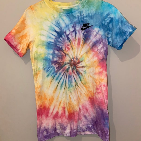 Tie dye Nike t-shirt tailles adultes et enfants plusieurs options de couleur t-shirt arc-en-ciel