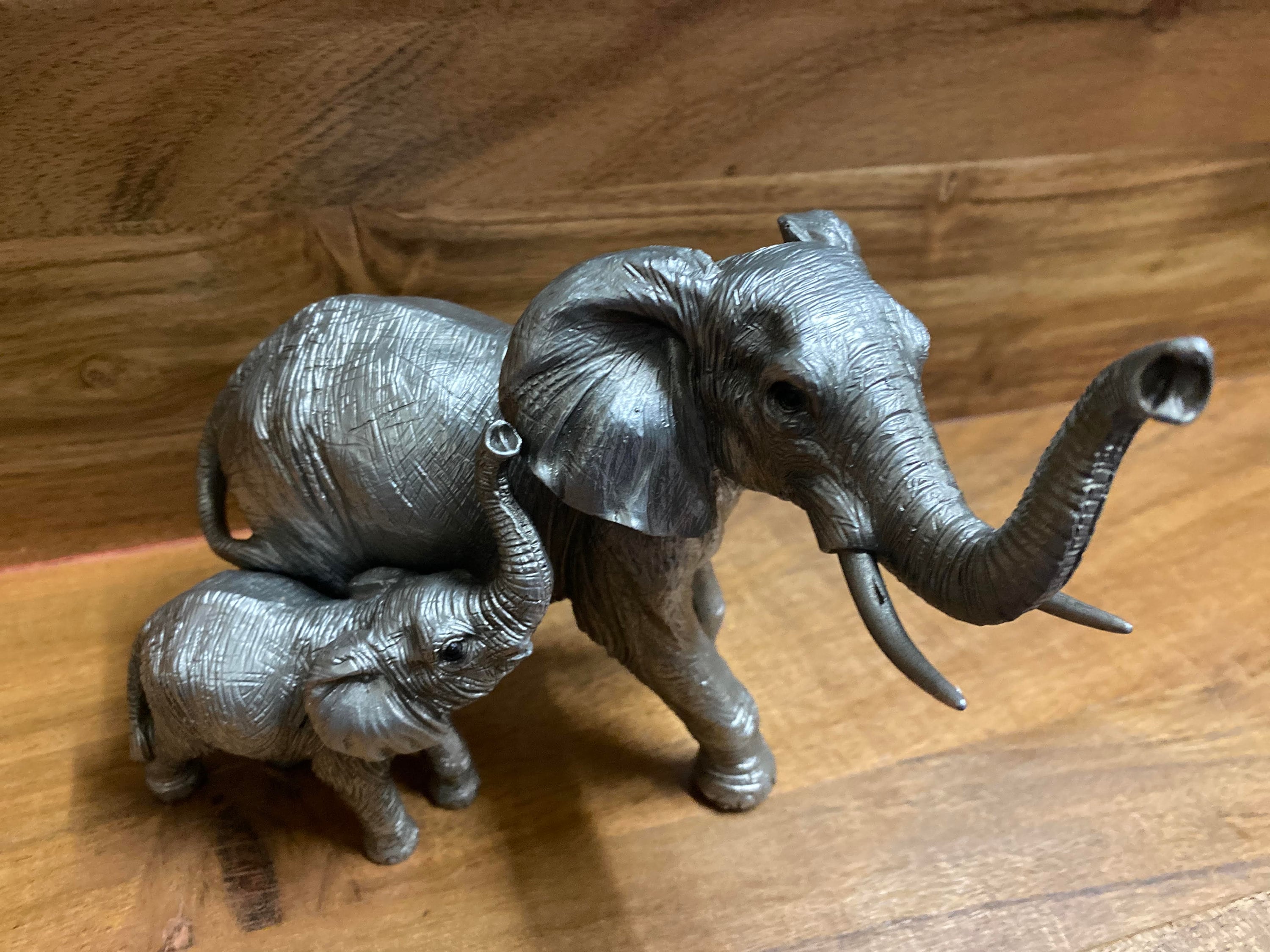 Mother and hotsell baby elephant ornament