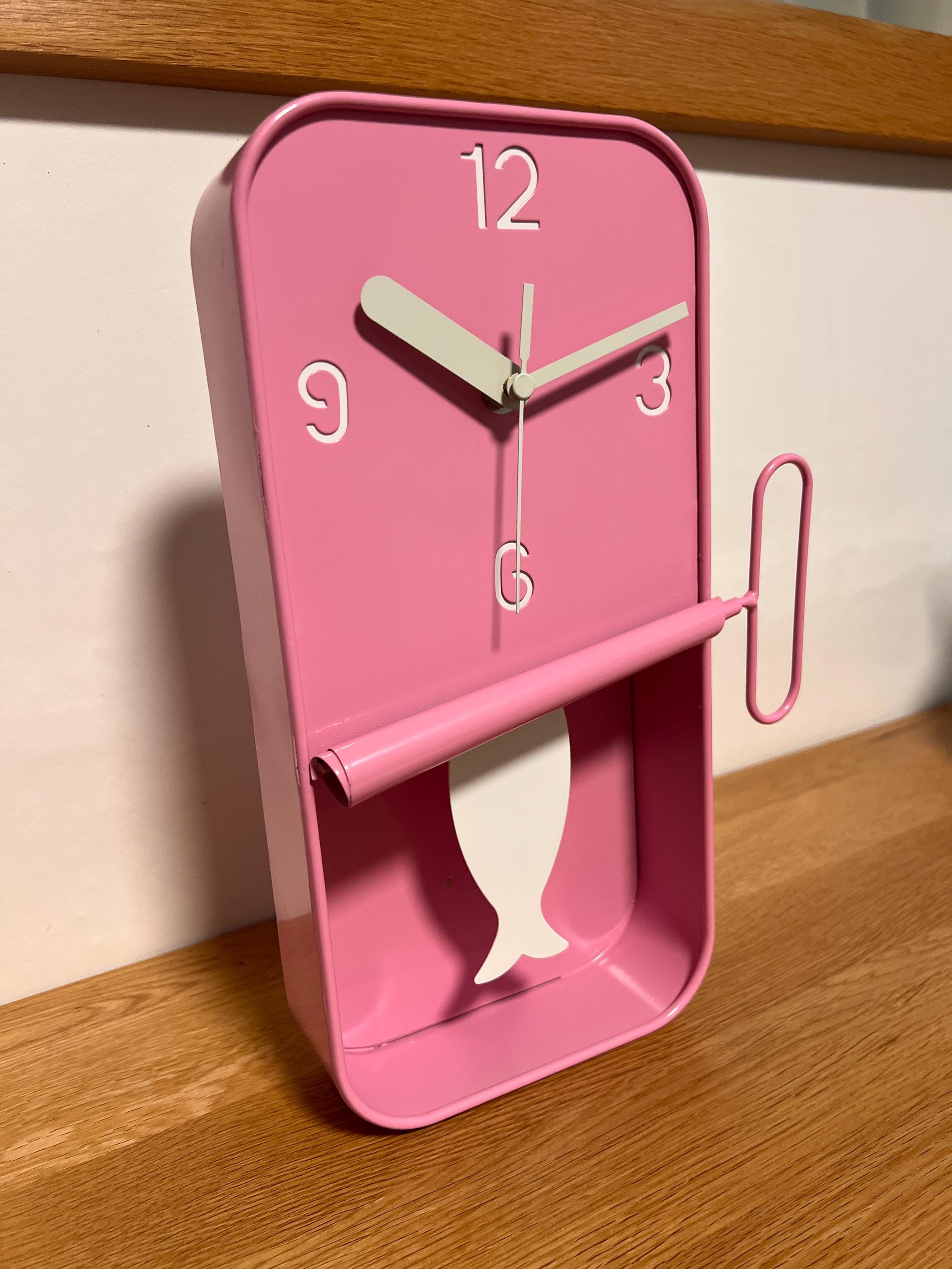 QUESTO 掛時計 ラウンド型 シルバー ピンク文字盤 ポストモダン レトロ Metal Sardine Tin Pendulum Wall Clock - Blue - Grey - Black - Navy