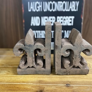 Heavy Fleur De Lis Antique Stone