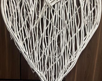 Large White Willow Heart Wall Decor: Handmade Wicker Wreath (89cm)