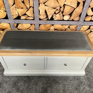 Light Grey Hallway Bench: Plush Slate Seat, Chalked Oak Top