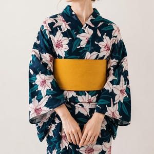 Nuevo Yukata de mujer, Bule, lily, Kimono de verano, Mujer, Yukata imagen 1
