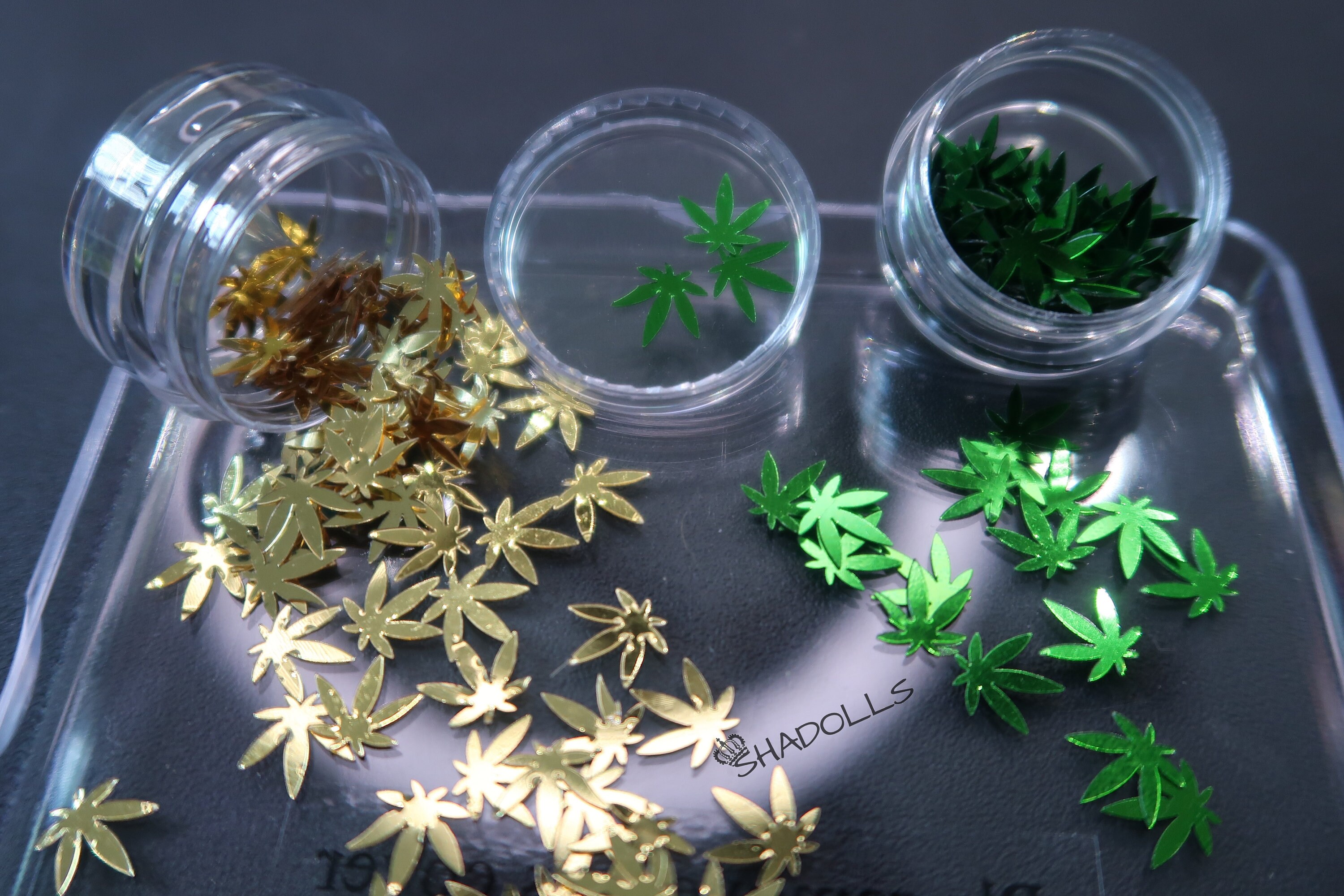 Marijuana Leaf Nail Art/ LipGloss/ Kaft
