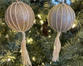 Macrame Christmas Glitter Ornament