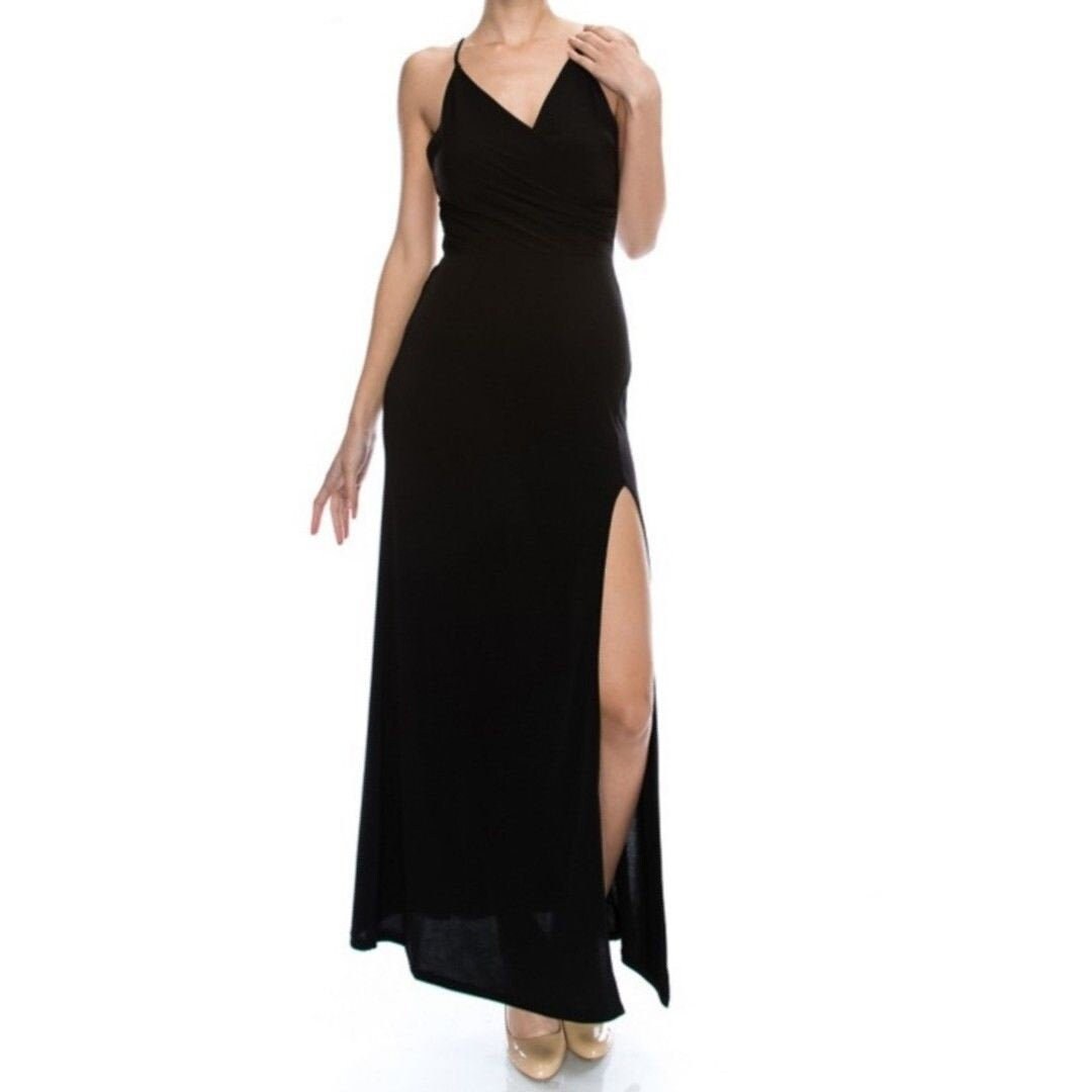 midi v neck black tie dress Deep V-neck Ganni Black Floral Maxi Color:CHAMPAGNE/GOLD model:emily-venz