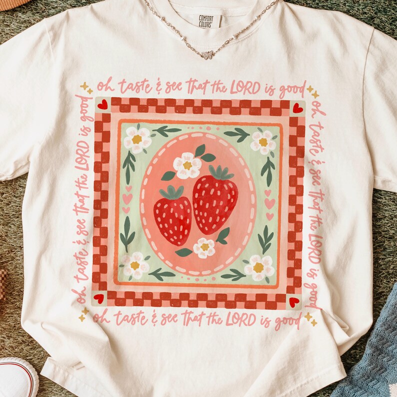 Jordgubb "Smaka och se" blommig png, bibelvers png, kristen png, inspirerande png, jordgubb png, sommar png, trendig png, t-shirt bild 5