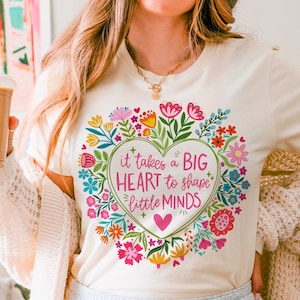 Enseignant png, il faut un grand cœur pour façonner les petits esprits png, svg enseignant bohème, sublimation enseignant, rentrée des classes png, chemise enseignant png