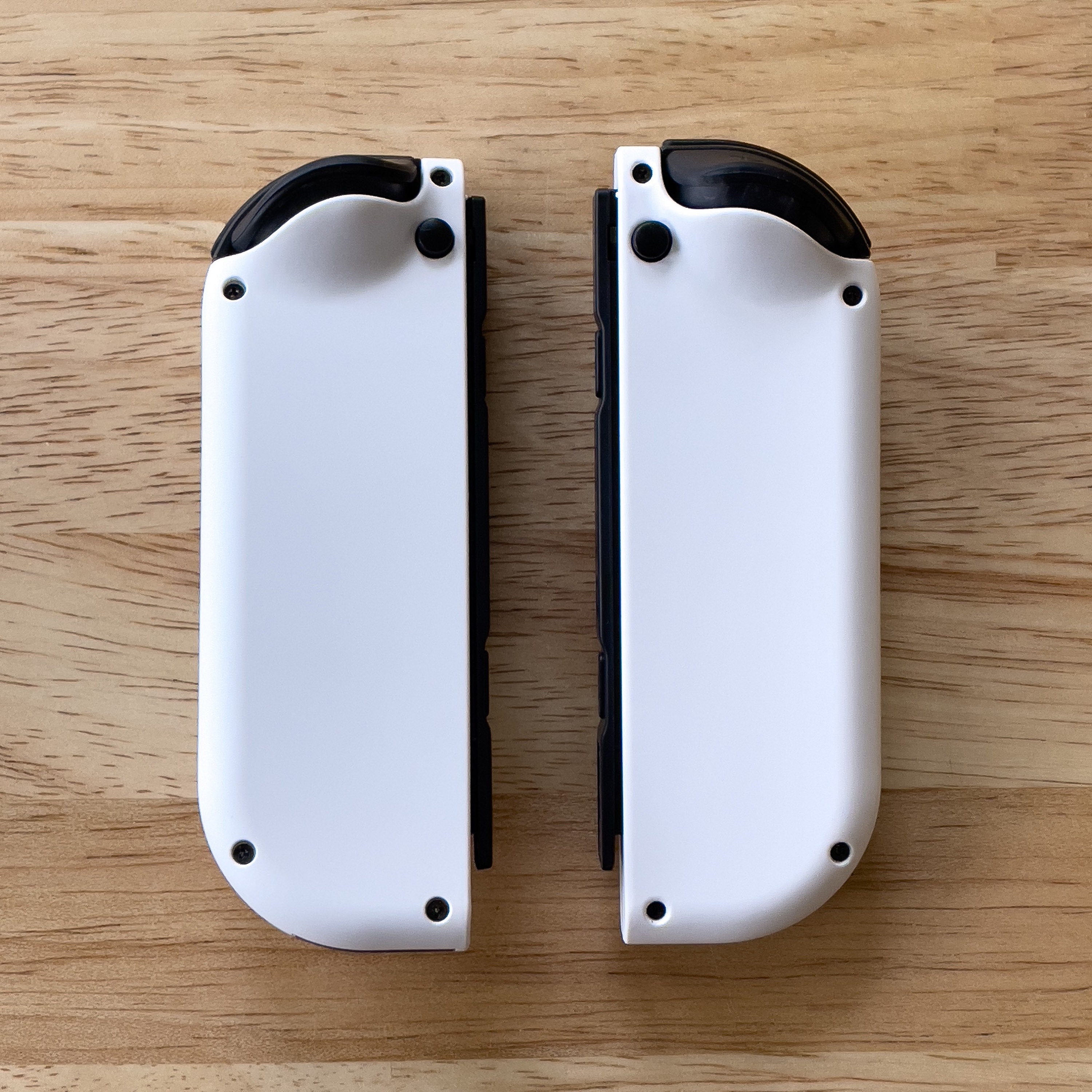 Joy-con LED MOD White With Black Backlit Buttons and D-pad