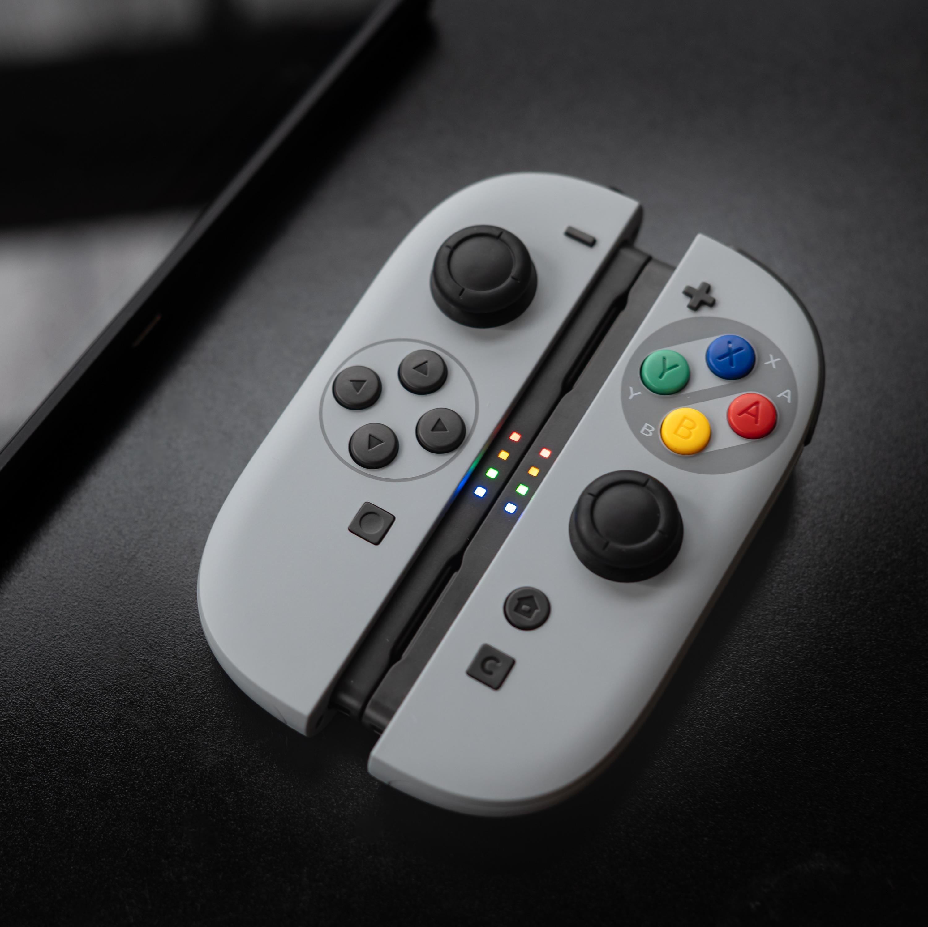 お取引中】Switch ジョイコン 左右 カスタム Amazon.co.jp: スイッチ
