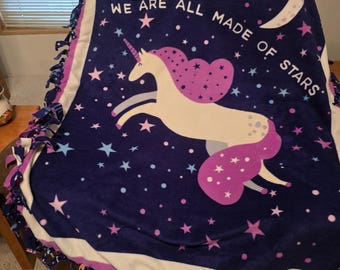 Unicorn no sew throw