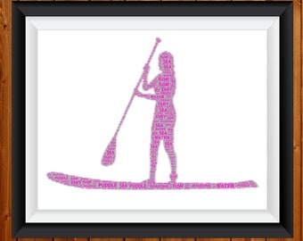 Könnte beinhalten: Eine rosa Wortwolke in Form einer Person, die Stand-Up-Paddling betreibt. Die Wörter beinhalten "Meer", "Wasser", "schwimmen", "Paddel", "Boarden" und "emy".