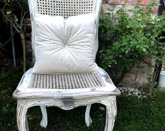 The old chair in louis style painted in shabby chic