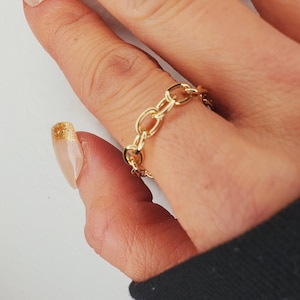 14k Gold Filled Oval Link Chain Ring, Thin Gold Chain Ring, Minimalist Ring, Stacking Ring, Everyday Link Rings, Paperclip Cable Chain Ring