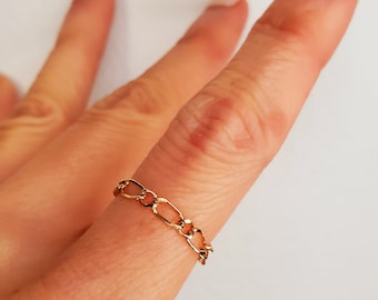 Mini Figaro Thin Chain Ring, Gold Chain Ring, Minimalist Ring, Stacking Ring, Link Rings, Delicate Skinny Ring, Cable Chain Everyday Ring,