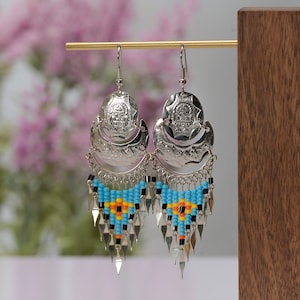 Lightweight Alpaca Silver Earrings with Eye-Catching Inca Design
