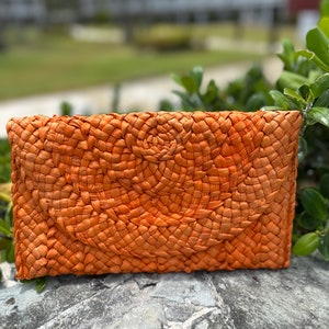 Pochette en paille, pochette en paille personnalisée, cadeau de fête des mères, pochette en paille orné, pochette en paille jaune, pochette en paille rose, pochette en paille noire, image 2