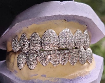 Custom VVS Moissanite diamond Grillz | Custom Iced Out DE Moissanite Diamond 10 Top And Bottom 14K Rose Gold Tooth Grillz For Men