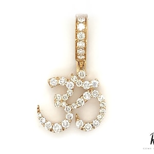 Encanto Om de oro amarillo de 18K, colgante Om de moissanita de pavé, encanto de pavé, símbolo de Om 14K encanto delicado de oro, regalo de encanto hindú, regalo espiritual