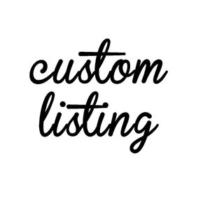 Peut inclure: Texte noir et blanc qui dit "custom listing" dans une police d'écriture manuscrite.