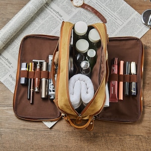 Trousse de toilette cadeau garçon d'honneur, trousse personnalisée Dopp en toile cirée imperméable, trousse de voyage de rasage, cadeau garçon d'honneur, cadeaux de Noël
