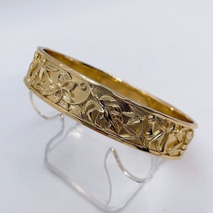 15mm 3D Bangle Hawaii Hamilton Gold Bamboo Plumeria Flower Monstera Leaf Scroll Design bild 3